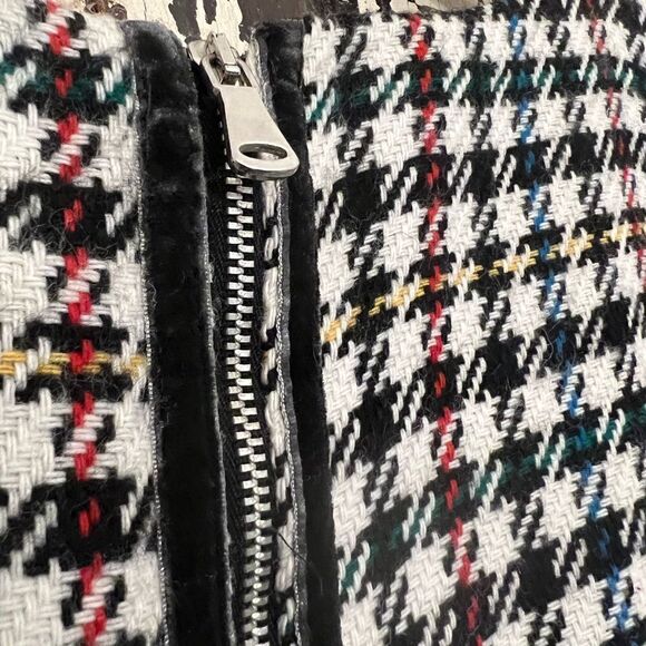 Zara women’s Houndstooth Tweed Fringe w rolled sleeves and zip back Size XS. - Picture 3 of 8